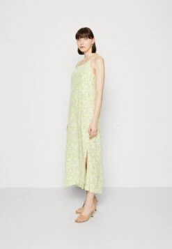 Selected Femme SLFTERESA ANKLE STRAP DRESS - Maxikleid - Sharp Green