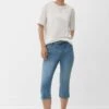 S.Oliver CAPRI MIT SATTELBUND - Jeans Shorts - Hellblau -Sommerkleidung Für Damen 030a9a2d3f6a4b2d998faa75f08634ab