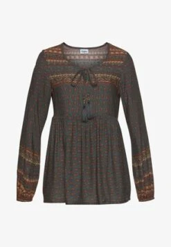 Buffalo Langarmshirt - Schwarz 13 Buffalo Langarmshirt - Schwarz -Sommerkleidung Für Damen 046675404c5349f195eac7966a10e12c