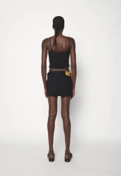 Filippa K SKIRT - Jeansrock - Night Black 12 Filippa K SKIRT - Jeansrock - Night Black -Sommerkleidung Für Damen 07121280e6124207a43e988bb444c98e