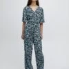 ICHI IHMARRAKECH AOP JS FL3 - Jumpsuit - Little Boy Blue Leo Print -Sommerkleidung Für Damen 0a867f3e133e4c1da13ff16487792633