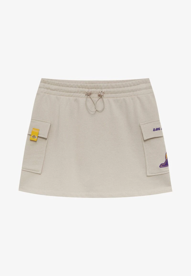 PULL & BEAR NBA LAKERS - A-Linien-Rock - Beige 7 PULL & BEAR NBA LAKERS - A-Linien-Rock - Beige – Bild 5