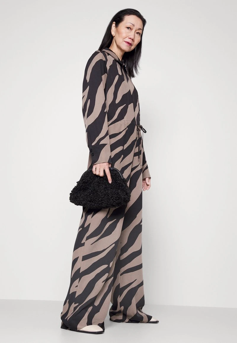 Gestuz BOTHILDE - Jumpsuit - Maxi Zebra Black/walnut 7 Gestuz BOTHILDE - Jumpsuit - Maxi Zebra Black/walnut – Bild 5