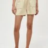 DESIRES JADE - Shorts - Oyster Gray 1 DESIRES JADE - Shorts - Oyster Gray -Sommerkleidung Für Damen 111e79376d49438dbb7bdb82ae2db844