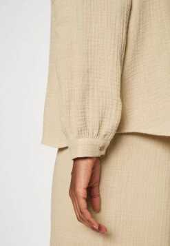 OBJCARINA L/S SHIRT - Bluse - Humus 12 OBJCARINA L/S SHIRT - Bluse - Humus -Sommerkleidung Für Damen 15a5a438e0cf42da91e4ad99245ad5ad