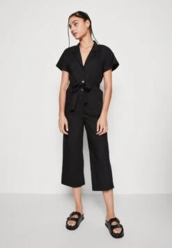 Monki Jumpsuit - Black Dark -Sommerkleidung Für Damen 1e599d6fb0784a9f95249b554310ad9f