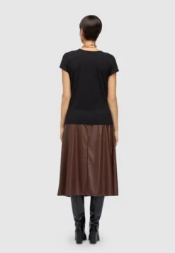 BIMATERICA SCOLLO A V - Bluse - Nero 9 BIMATERICA SCOLLO A V - Bluse - Nero -Sommerkleidung Für Damen 223abae319df4e9aace6ec2fe7670a9e