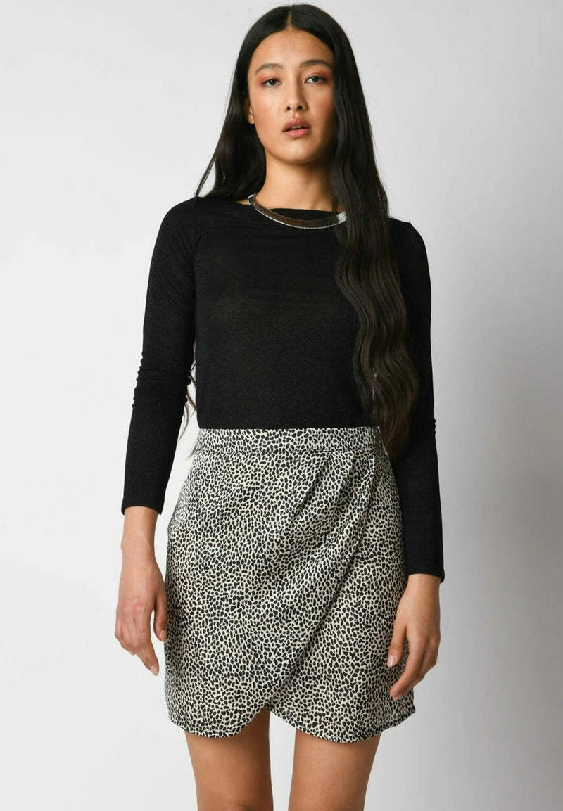 Wickelrock - Fantasia Beige 3 Wickelrock - Fantasia Beige