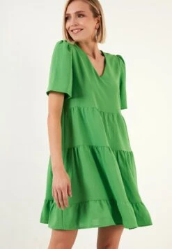 LELA LOOSE FIT - Freizeitkleid - Benetton Color 12 LELA LOOSE FIT - Freizeitkleid - Benetton Color -Sommerkleidung Für Damen 2a8b6745b34b42b6ad0f16706a9480ac