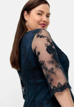 Sheego Cocktailkleid/festliches Kleid - Nachtblau -Sommerkleidung Für Damen 2d78bf5ced60486a9405ca6b6be2c241