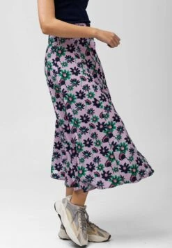SUPERNATURAL FLORAL - A-Linien-Rock - Lilac 11 SUPERNATURAL FLORAL - A-Linien-Rock - Lilac -Sommerkleidung Für Damen 316ce39f6c6c4d6f8c065e837551aa00