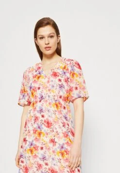 ONLY ONLSTAR LIFE DRESS - Freizeitkleid - Camellia Rose Star 11 ONLY ONLSTAR LIFE DRESS - Freizeitkleid - Camellia Rose Star -Sommerkleidung Für Damen 3917c68b76144a94bcdc2d273150a9a0