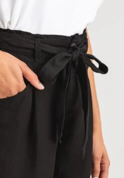 DEVILLE - Shorts - Montego Black -Sommerkleidung Für Damen 39e2fc39c018481aa0e921bfbb05a683