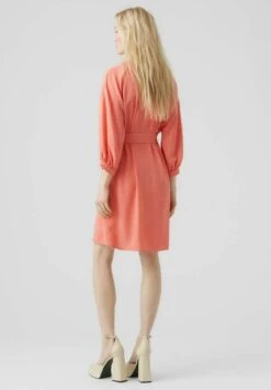 Vero Moda Freizeitkleid - Georgia Peach -Sommerkleidung Für Damen 3a0ac7a4056a491ebe58b1769f664368