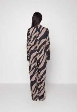 Gestuz BOTHILDE - Jumpsuit - Maxi Zebra Black/walnut 10 Gestuz BOTHILDE - Jumpsuit - Maxi Zebra Black/walnut -Sommerkleidung Für Damen 42675dc770dd4457adcfb9b29e4ac8e3