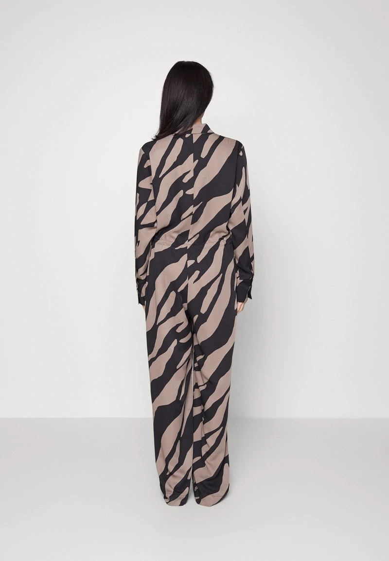 Gestuz BOTHILDE - Jumpsuit - Maxi Zebra Black/walnut 5 Gestuz BOTHILDE - Jumpsuit - Maxi Zebra Black/walnut – Bild 3