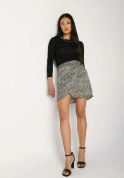 Wickelrock - Fantasia Beige 13 Wickelrock - Fantasia Beige -Sommerkleidung Für Damen 51af5d0b4cf0480ca07a851296a49b8a