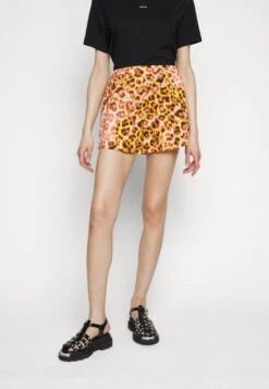 Sandro ORSON - Shorts - Orange/noir 11 Sandro ORSON - Shorts - Orange/noir -Sommerkleidung Für Damen 51b8a33b2f1d431fb3d0321987819e59