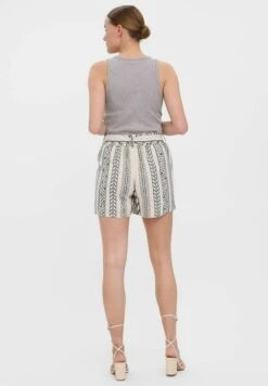 Vero Moda GEBUNDENE - Shorts - Birch -Sommerkleidung Für Damen 54b82102c84c45a79489d90b8c96b362