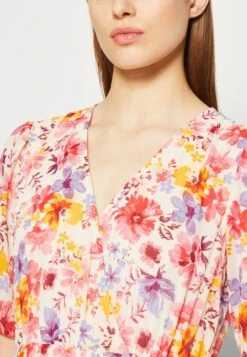 ONLY ONLSTAR LIFE DRESS - Freizeitkleid - Camellia Rose Star 13 ONLY ONLSTAR LIFE DRESS - Freizeitkleid - Camellia Rose Star -Sommerkleidung Für Damen 67fd3b40dcb6410595dbdc77f736ae2d