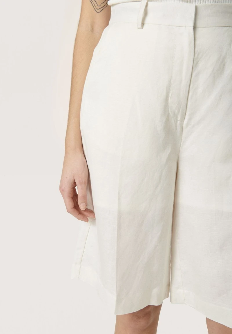 Soaked In Luxury SLKIMINA - Shorts - Whisper White 6 Soaked In Luxury SLKIMINA - Shorts - Whisper White – Bild 4
