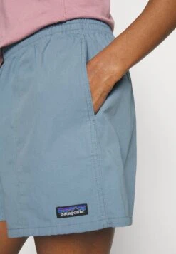 Patagonia FUNHOGGERS - Kurze Sporthose - Light Plume Grey 13 Patagonia FUNHOGGERS - Kurze Sporthose - Light Plume Grey -Sommerkleidung Für Damen 715eafc1147342a9938fa02b1bdf391e