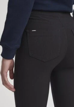 OXMO OXKEANA - Jeans Shorts - Black -Sommerkleidung Für Damen 7c6be7a2d15f457098638a7b9568e093