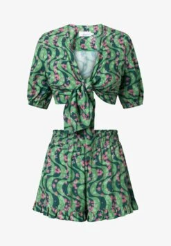 HAVANA - Shorts - Green -Sommerkleidung Für Damen 7cc1abe0df62470aaede63c9fff779ea