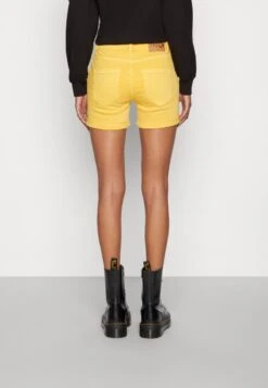 ONLY ONLBLUSH - Jeans Shorts - Mermaid 10 ONLY ONLBLUSH - Jeans Shorts - Mermaid -Sommerkleidung Für Damen 7eaaeca8c18b4f25bc32b4af3a750f96