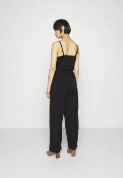 JDYGEGGO - Jumpsuit - Black 10 JDYGEGGO - Jumpsuit - Black -Sommerkleidung Für Damen 83d079e4e3b84dd4aaa92d3a344d3c56