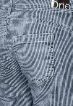 STREET ONE Jeans Shorts - Blau -Sommerkleidung Für Damen 8de3ead8e6c44036ba5790251381f2c7