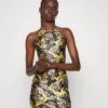 Versace Jeans Couture PRINT LOGO COUTURE - Jerseykleid - Black/gold 1 Versace Jeans Couture PRINT LOGO COUTURE - Jerseykleid - Black/gold -Sommerkleidung Für Damen 909c3adfbe0c41d39359c5c5d120a7ca