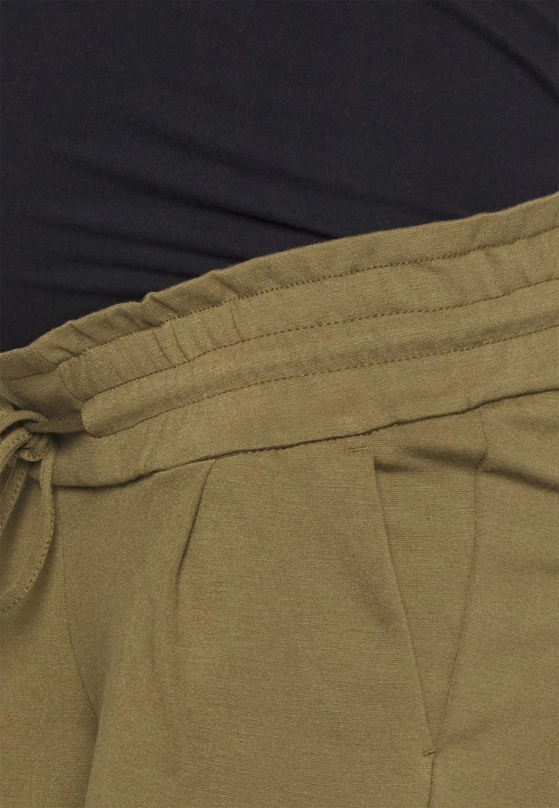 VMMEVA RUFFLE - Shorts - Dark Olive 5 VMMEVA RUFFLE - Shorts - Dark Olive – Bild 3