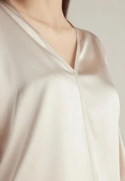 V-AUSSCHNITT - Bluse - Madreperla Light 11 V-AUSSCHNITT - Bluse - Madreperla Light -Sommerkleidung Für Damen a99128d9f50147eea88b5988baca879e