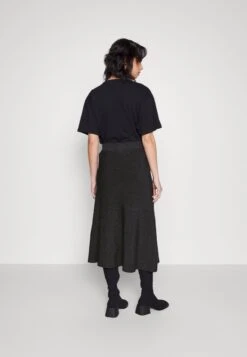FLARE GABRIEL SHINE MIDI SKIRT - A-Linien-Rock - Deep Coal 11 FLARE GABRIEL SHINE MIDI SKIRT - A-Linien-Rock - Deep Coal -Sommerkleidung Für Damen ab817c123ad64037868e288329d1c369