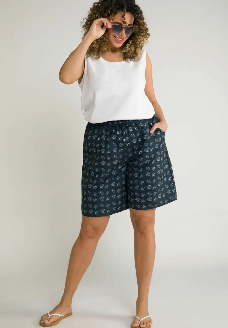 Ulla Popken MIKROFASER - Shorts - Marine 4 Ulla Popken MIKROFASER - Shorts - Marine – Bild 2