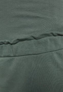 MLCARLA LOUNGE - Shorts - Laurel Wreath 10 MLCARLA LOUNGE - Shorts - Laurel Wreath -Sommerkleidung Für Damen b77da80aa7af47b6b2233522c222ccbf