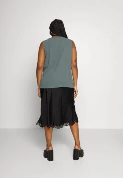 ONLY CARMAKOMA CARLUXMIE SOLID - Top - Balsam Green -Sommerkleidung Für Damen bcfd926acc4b4f0babdef30246d3805c