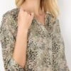 Soyaconcept SC-FELICITY AOP 408 - Bluse - Dusky Green Combi 1 Soyaconcept SC-FELICITY AOP 408 - Bluse - Dusky Green Combi -Sommerkleidung Für Damen cf5b7e26e8d34942bf01024b458a5152