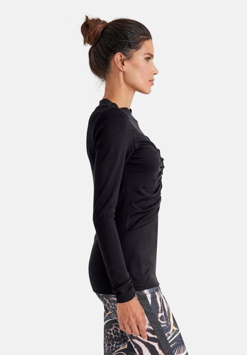 MIT STEHKRAGEN UND RAFFUNG - Langarmshirt - Schwarz 7 MIT STEHKRAGEN UND RAFFUNG - Langarmshirt - Schwarz – Bild 5