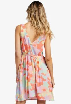 Billabong FEEL THE LOVE - Freizeitkleid - Peach Pie 10 Billabong FEEL THE LOVE - Freizeitkleid - Peach Pie -Sommerkleidung Für Damen d4ec57fd7efb4e5f89c29cdfcf943f4d