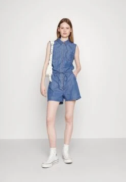 ONLY ONLMILEN PLAYSUIT - Jumpsuit - Medium Blue Denim 9 ONLY ONLMILEN PLAYSUIT - Jumpsuit - Medium Blue Denim -Sommerkleidung Für Damen d89063601bba49c78542abf8fa70a9c0