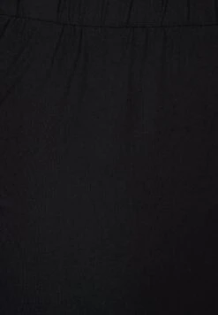 Zizzi WITH SLIT - Bleistiftrock - Black -Sommerkleidung Für Damen db306d5ac265403ea259f2582ab1d536