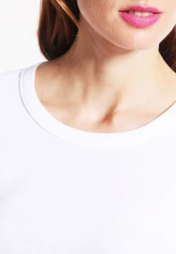 PETIT BATEAU Langarmshirt - Ecume 11 PETIT BATEAU Langarmshirt - Ecume -Sommerkleidung Für Damen dc2e223de9834219addd330c5f69926f