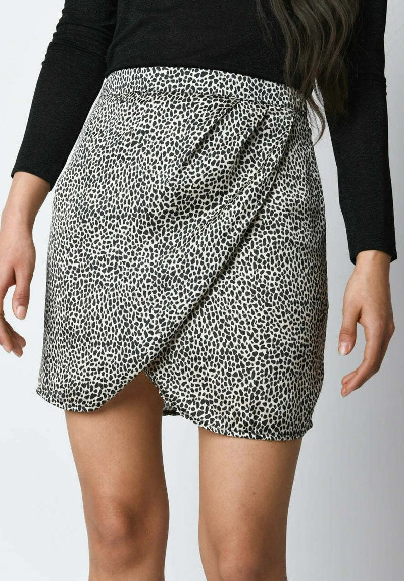 Wickelrock - Fantasia Beige 6 Wickelrock - Fantasia Beige – Bild 4