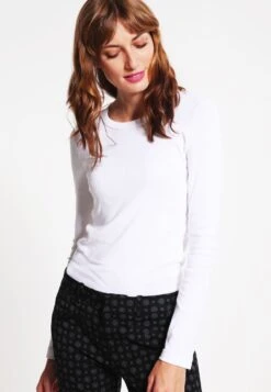 PETIT BATEAU Langarmshirt - Ecume 13 PETIT BATEAU Langarmshirt - Ecume -Sommerkleidung Für Damen e6b0ee78b0044011adc2682450e19d04 1