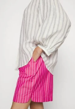 Max Mara Leisure VEZZO - Shorts - Fuxia 11 Max Mara Leisure VEZZO - Shorts - Fuxia -Sommerkleidung Für Damen f6177a91ef8a42dc89bf8b05706bc7e6