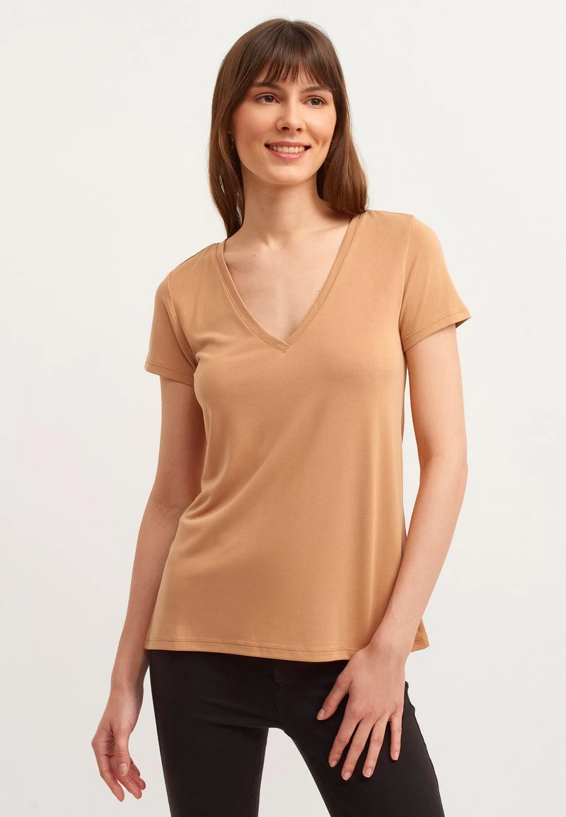 SOFT TOUCH T-SHIRT BASIC - T-Shirt Basic - Ice Mocha 6 SOFT TOUCH T-SHIRT BASIC - T-Shirt Basic - Ice Mocha – Bild 4