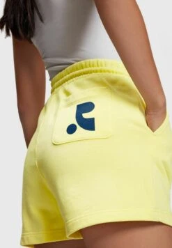 ESPRIT Shorts - Amber Yellow -Sommerkleidung Für Damen fb4e5bab51b14b108367a1b80925691c