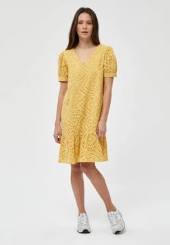 Minus VILMA - Freizeitkleid - Cornbutter -Sommerkleidung Für Damen fd1a80539a8745a6aa5f0750740d16b1